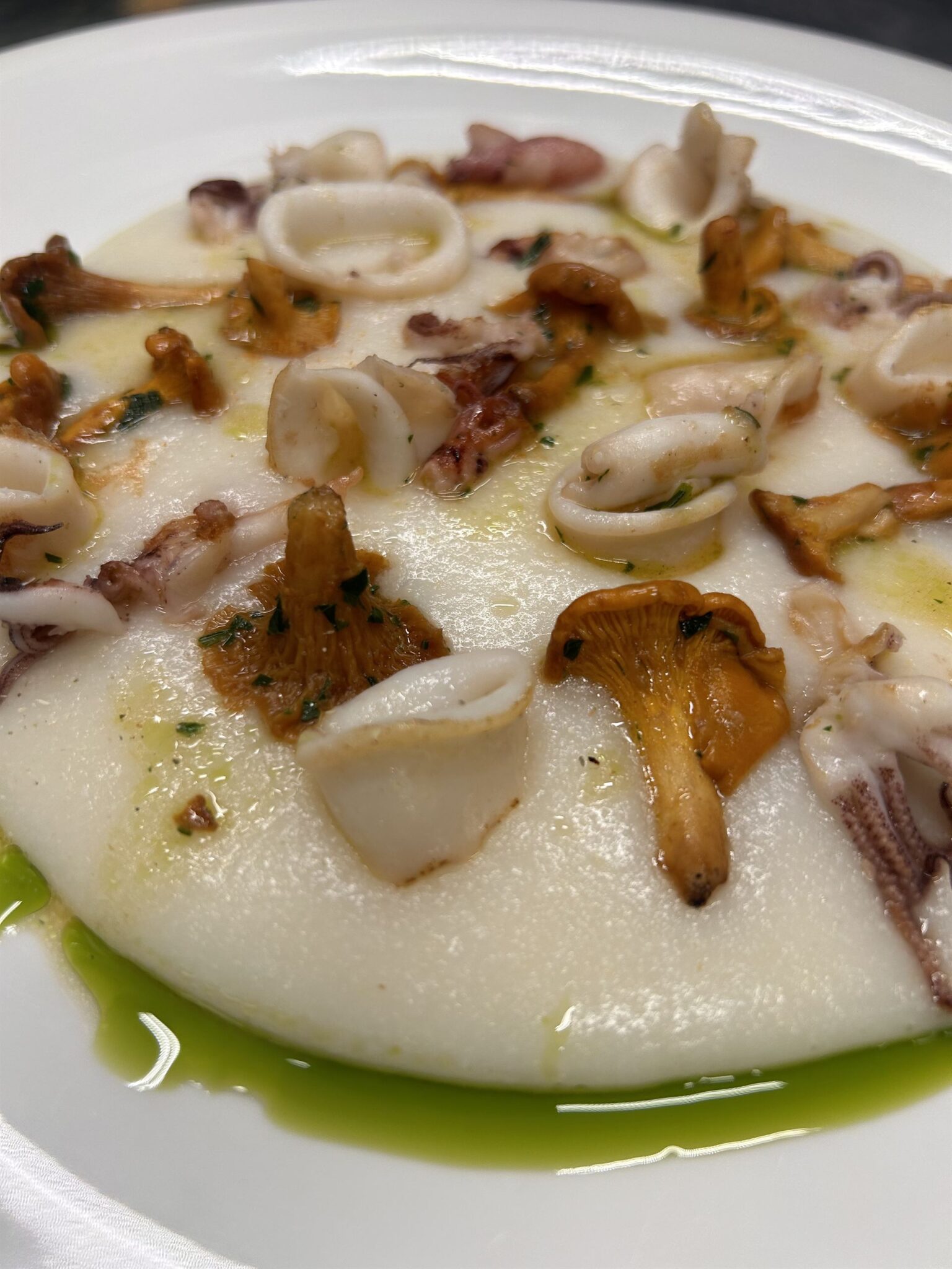 Mass Image Compressor Compressed this image. https://sourceforge.net/projects/icompress/ with Quality:80