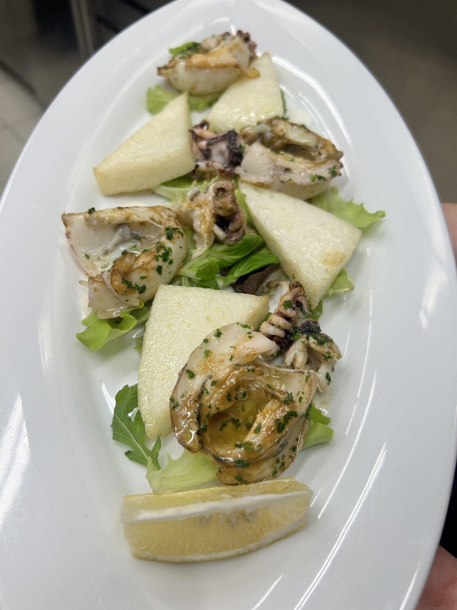 Mass Image Compressor Compressed this image. https://sourceforge.net/projects/icompress/ with Quality:80